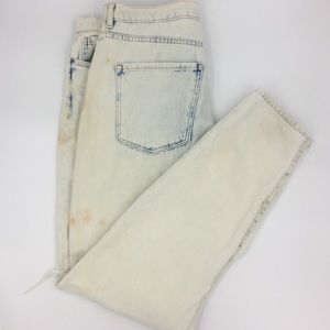 ✨Distressed Boyfriend Jeans.